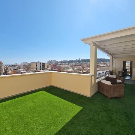 Ferienwohnung Attico Panoramico Cagliari Exterior foto